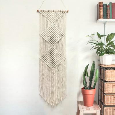 China Light Handmade Modern Wall Hanging Cotton Yarn Wall Decoration Woven Tapestry Macrame Wall Hanging Large for sale