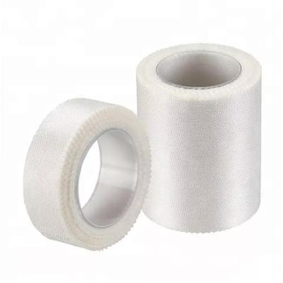 China Soft Breathable and Hypoallergenic Plaster Silk Medical Surgical Cloth Bandage First Aid Silk Bandage for sale