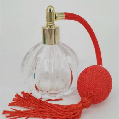 China Vintage Style Refillable Spray Atomizer With Bulb And Tassel For Glass Perfume Bottle for sale