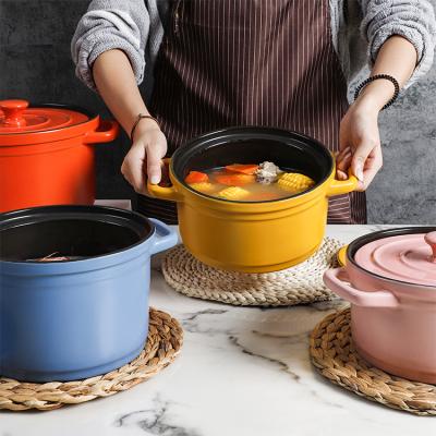 China Customized Size Home Sustainable Black Metal Cooking Pot Multiple Color Choice Caserole Dish Casserole Cookware Set for sale