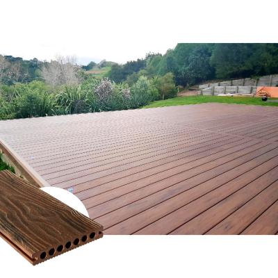 China La gama completa de los productos de WPC ofreció a tableros compuestos huecos del Decking en venta