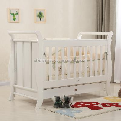 China Solid Wood 3 - In 1Convertible New Zealand Pine Solid Wood Baby Crib / Baby Hutch for sale