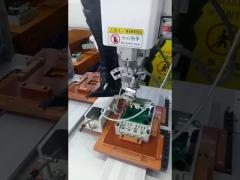 Tabletop type automatic soldering machine