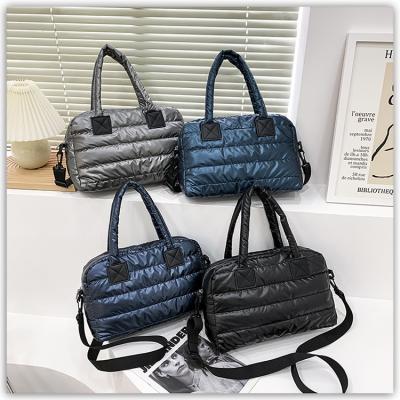 China Polyester 2022 New Korean Space Cotton Lazy Handbag Down Cotton Fashion Shoulder Messenger Bag For Ladies for sale