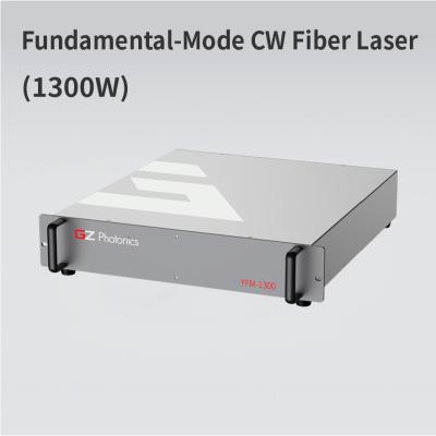 China Modo fundamental 1300W CW Fibra laser leve com método de resfriamento por água à venda