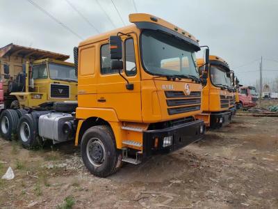 China Shacman F3000 6X4 Cabeza de color naranja Tractor camión Diseño de neumáticos radiales 6800 x 2500 x 3400mm en venta