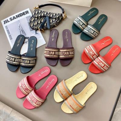 China CUSHIONING Skyline D Logo Fashion Slippers Printed Embroidery Flat Luxury Women's Letters Slides Slippers for sale