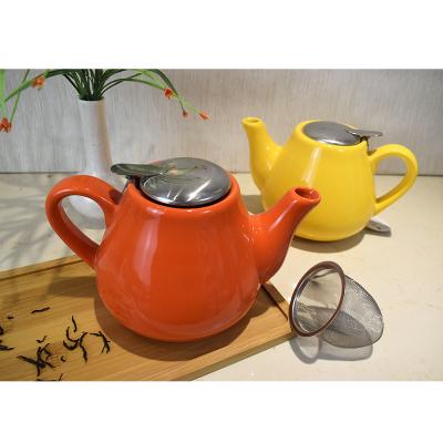 China High Quality Sustainable Tea Cup Modern Design Ceramic Teapot With Infuser Tea For A for sale