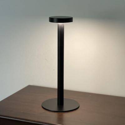 China Modern Restaurant Dining Hotel Rechargeable Battery Wireless Design Modern Black Table Lamp for sale