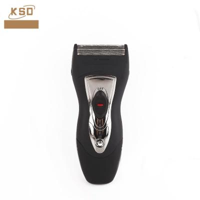 Chine Razor électrique rechargeable à lame jumelle pour raser la barbe à vendre