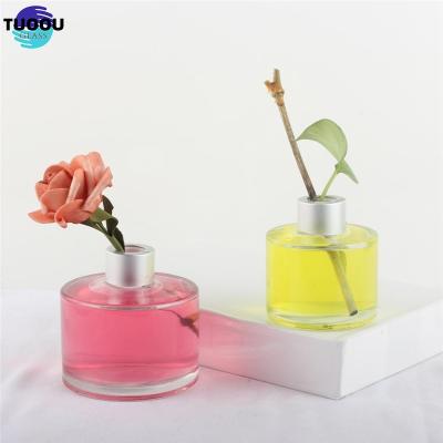 China Cosmetic wholesale glass bottle Aromatherapy Bottles Empty Glass Home Room Perfume Luxury Aroma Reed Diffuser Bottle for sale