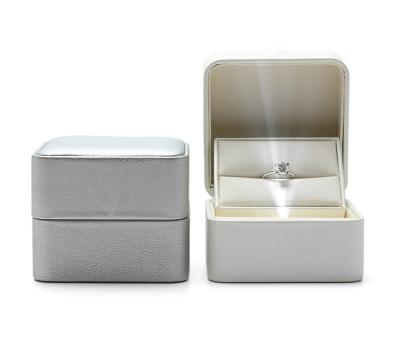 China New Jewelry Box Style High Grade PU Leather Led Lightweight Jewelry Box for sale