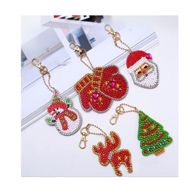 China Full Diamond Painting Keychain Animal Diamond Eco-friendly 5D DIY Embroidery Key Ring Craft Women Bag Special Shaped Key Chain for sale