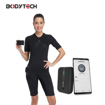 China Anti-Puffiness Muscle Stimulator EMS Suit EMS Fitness Training Machine Suits Cordless for sale