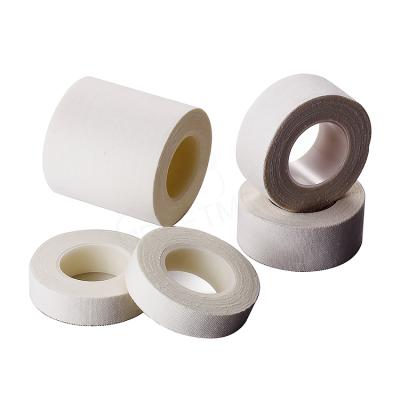 China Greetmed Medical Adhesive Tape Factory Price PE Zinc Oxide Bandage Surgical CE Plaster And Suture Material Ozone 3 Years for sale