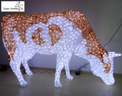 China Custom Holiday Christmas Plastic Decorative Cow For Outdoor Decoration For Sale for sale