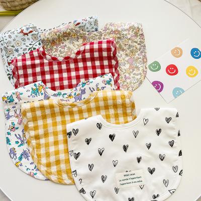 China 2021 Snoozzz baby supplier washable baberos bebe double sided contton waterproof bamboo bibs printed baby bibs for sale