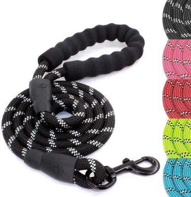 China Gray Chain Traction Metal Handle Dog Lead Lead Hemp Dog Rope Nylon Elevating Leash Viable Pure Cotton Collar for sale