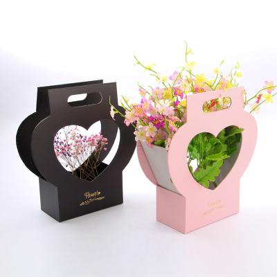 China Recyclable Packaging Love Valentine's Day Preserved Flower Bouquet Heart Box For Flowers for sale