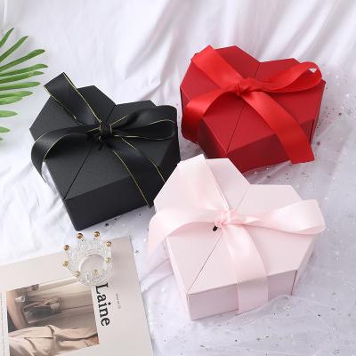 China Recyclable Custom Attractive Colorful Love Box Packaging Cardboard Ribbon Heart Shaped Gift Box Rose Flower Valentines Day Gift for sale