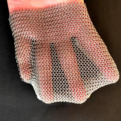 China Corrosion Resistance 316 Small Ring Welded Chainmail Scrubber Cast Stainless Steel Iron Stripper for sale