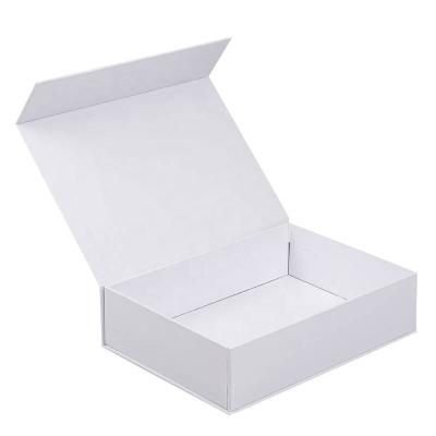 China Recyclable Wholesale Paper Packing Box Customize Magnetic White Paper Box for sale