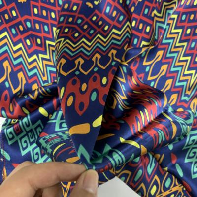 China Charmeuse Colorful Silk Bandana Edge Machine Square Pattern Square Neck Scarf 65*65cm for sale