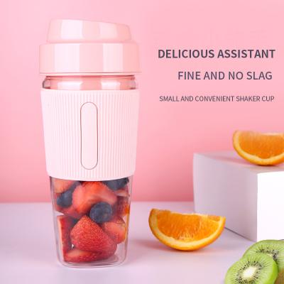 China Car Factory The Newest Mini USB Rechargeable Hand Mini Personal Portable Fruit Juicer Blender Cup Soymilk Maker for sale