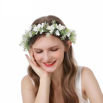 China Wreath Hair Accessories Seaside Holiday Travel Headdress Artificial Pregnant Girl Adjustable Headdress White Flower Floral Headband for sale