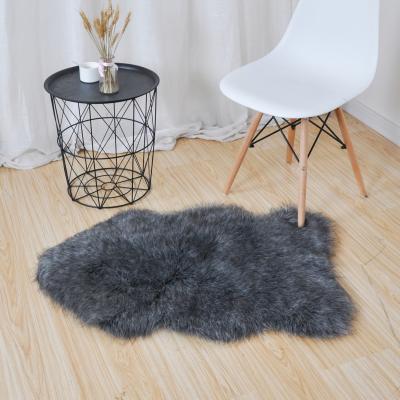 China Custom Acrylic Fluffy Long Haired Animal Blankets & Blankets Washable Faux Fur Blankets & Blanket Shape for sale