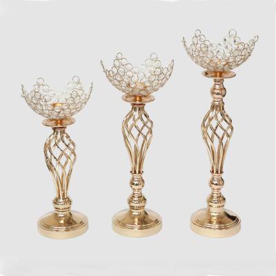 China European Style Simple Gold Candle Holder Flower Stand Candle Holders Weed Twisted Centerpieces for sale