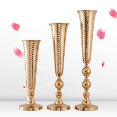 China Large Modern Flower Vase Home Decor Flower Decoration Table Vase For Wedding for sale