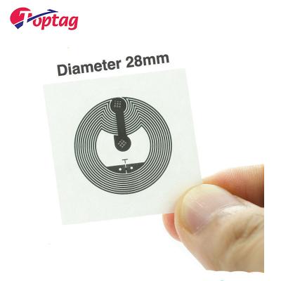 China Cheap Waterproof / Waterproof Inlay Waterproof White UHF HF RFID Price Round RFID Sticker Label for sale