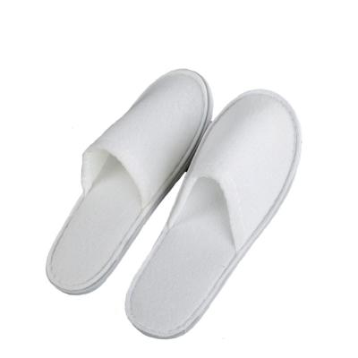 China Luxury Hotel Slippers High Quality Thick One Time Use Hotel Single Slipper For Guests for sale