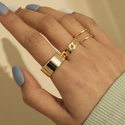 China European and American pattern border simple hollow diamond fashion ring set alloy multi-element women's ring for sale