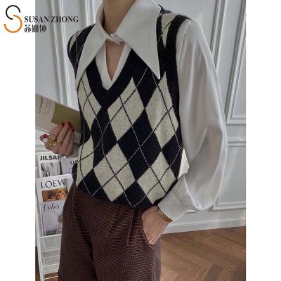 China Anti-wrinkle Woman Sweater Female Knit Vest Lady Waistcoat Comfortable Casual Stripe Diamond Check Pattern Retro V-Neckline 2022 Spring New Vintage for sale