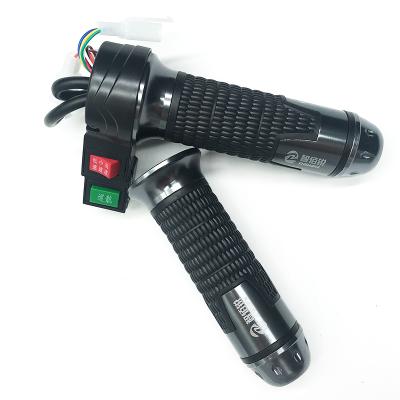 China Factory Directly Sale Plastic Electric Motorcycle Throttle Grip And Switch High Quality Scooter Parts Motorcycle Accessories for sale