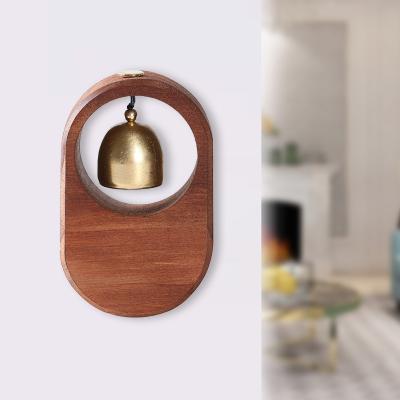 China Minimalist Wooden Hanging Magnetic Type Solid Wood Fridge Door Bell Rack Hanging Brass Creative Wind Door Chime for sale