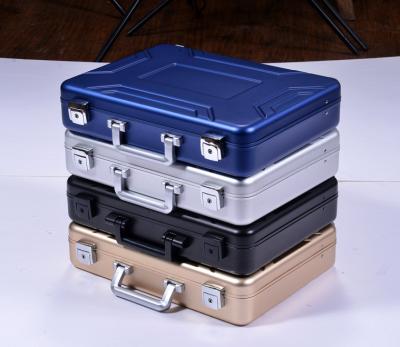 China Customized Waterproof Magnesium Aluminum Alloy Dustproof Shockproof Portable Suitcase for sale