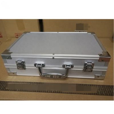 China Waterproof Shockproof Dustproof Made in China Large Silver Hard Equipment Aluminum Storage Hard Tool Case with Customized Size for sale