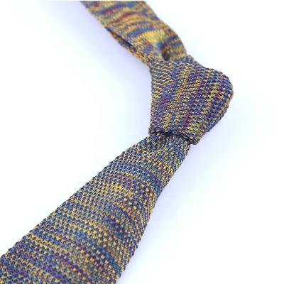 China MEN CLOTHING New Design Fashion Washable 100% Polyester Solid Color Men Knit Tie for sale