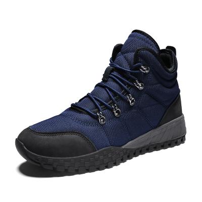 China CUSHIONING World-Victory Mountaineering Snow Boots Workwear Male High Top Outdoor Shoes for sale