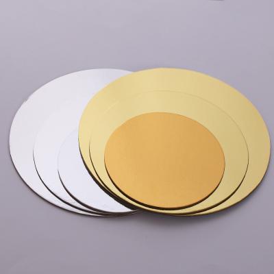 China Customized Disposable Layered Cake Pizza Circle Combo Cardboard Cake Boards Scalloped Gold Stackable Tart Decorating Base Rack for sale