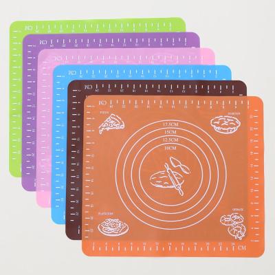 China 26x29cm Silicone Pastry Mat With Measurements For Rolling Stocked Pizza, Pies, Cookies And Baking Sheets for sale