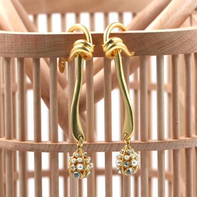 China Other Fashionable Large Gold Stud Earings Jewelry 18k Gold Stud Fancy Circles Korean Fashionable Women for sale