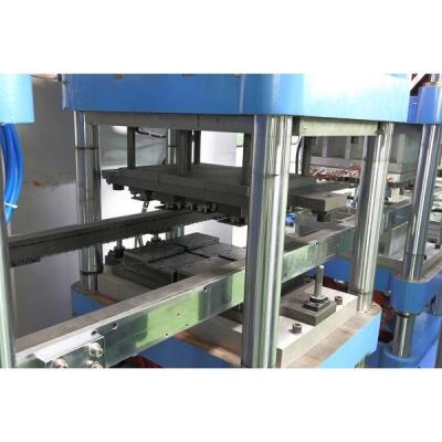 Cina Fibre Material Pulp Molding Tableware Machine 120kw fabbricazione di posate in vendita