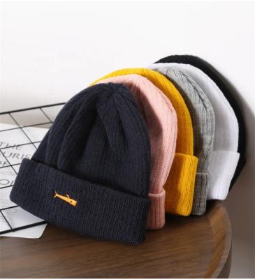 China JOINT Pattern Unisex Beanies Autumn Winter Acrylic Knit Hat Solid Finish Fashion Embroider Designer Warm Caps 2021 Shark for sale