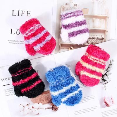 China Big Discount Jacquard Children Gloves Winter Knit Wool Color Matching Baby Striped Fingerless Gloves Kids Gloves Mittens Promotional for sale