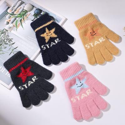 China Lovely New Winter Jacquard Jacquard Old Child Soft Star Gloves Full Fingers Knitting Acrylic Gloves Black Cute for sale