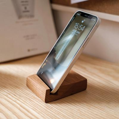 China China Best Desktop Woodworking Selling RP Mobile Phone Holder Tablet Stand Simple Desktop Wood Base Mobile Phone Stand for sale